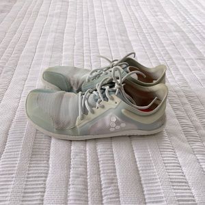 Women’s Vivo Barefoot US 39